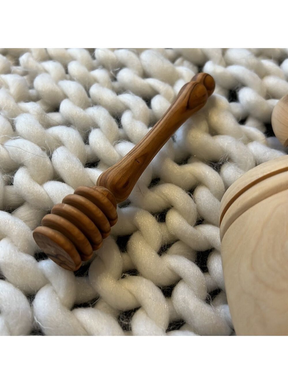 Olive Wood Honey pot and dipper - Picture 3 of 6